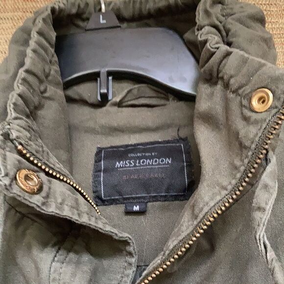 Miss London Black Label Army Green Drawstring Waist Utility Cargo Safari Jacket - Picture 4 of 6